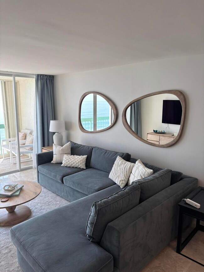 Foto del edificio - 9940 S Ocean Dr