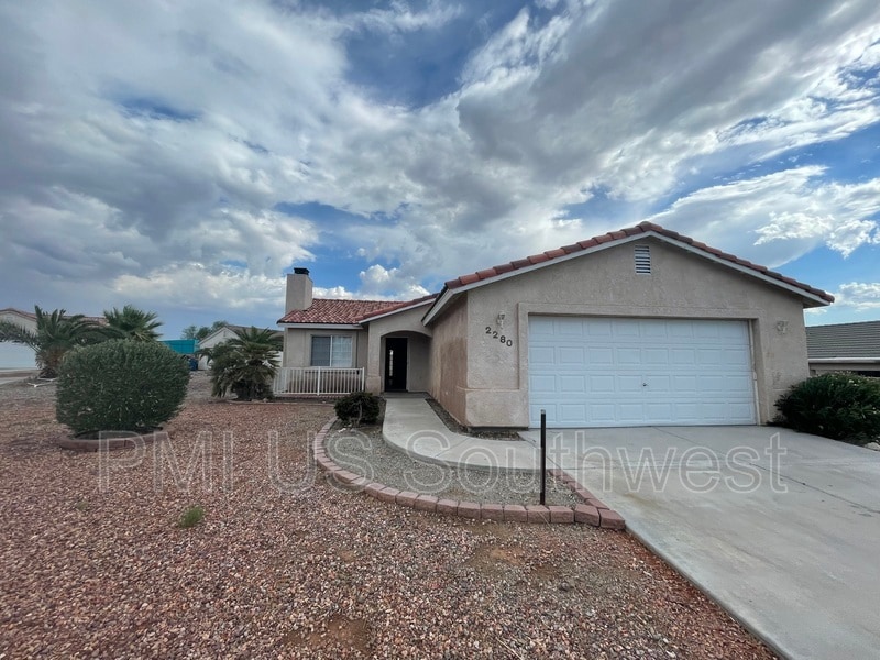 Primary Photo - 2280 E Lipan Blvd