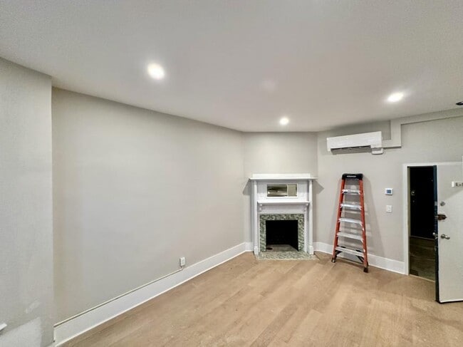 Building Photo - 0 bedroom in Boston MA 02115