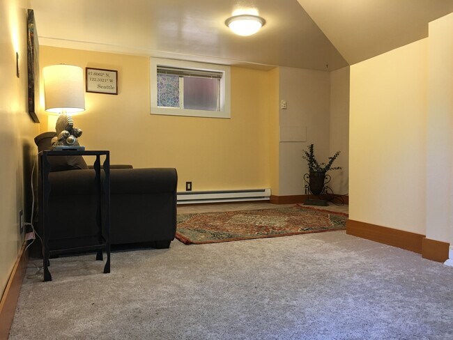 Building Photo - 140 NW 79th St