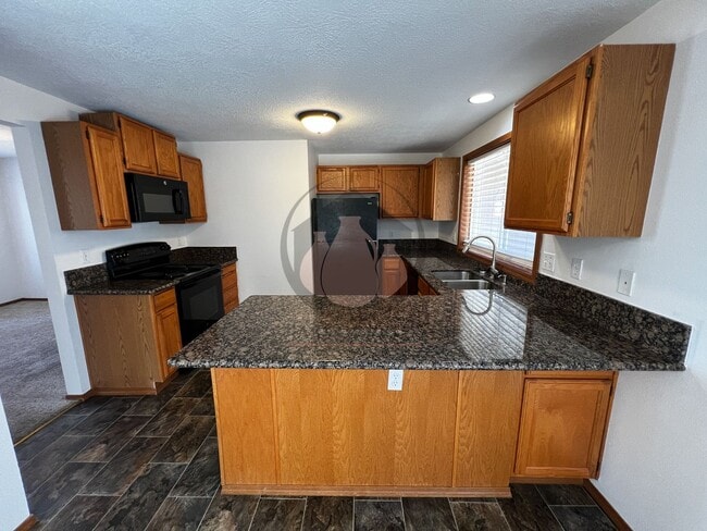 Foto del edificio - Single Level Home in Canby - Available Now