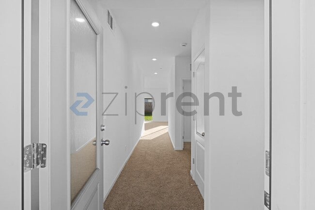 Building Photo - 10512 Santana Ln