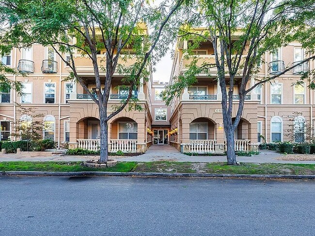 Building Photo - 45 N Ogden St