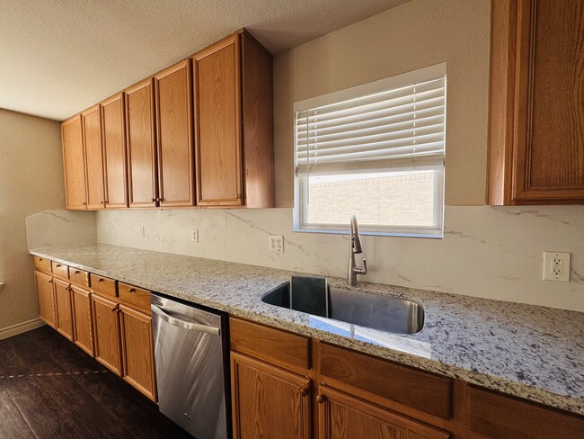 Foto del edificio - 2506 Bristol Band Ln