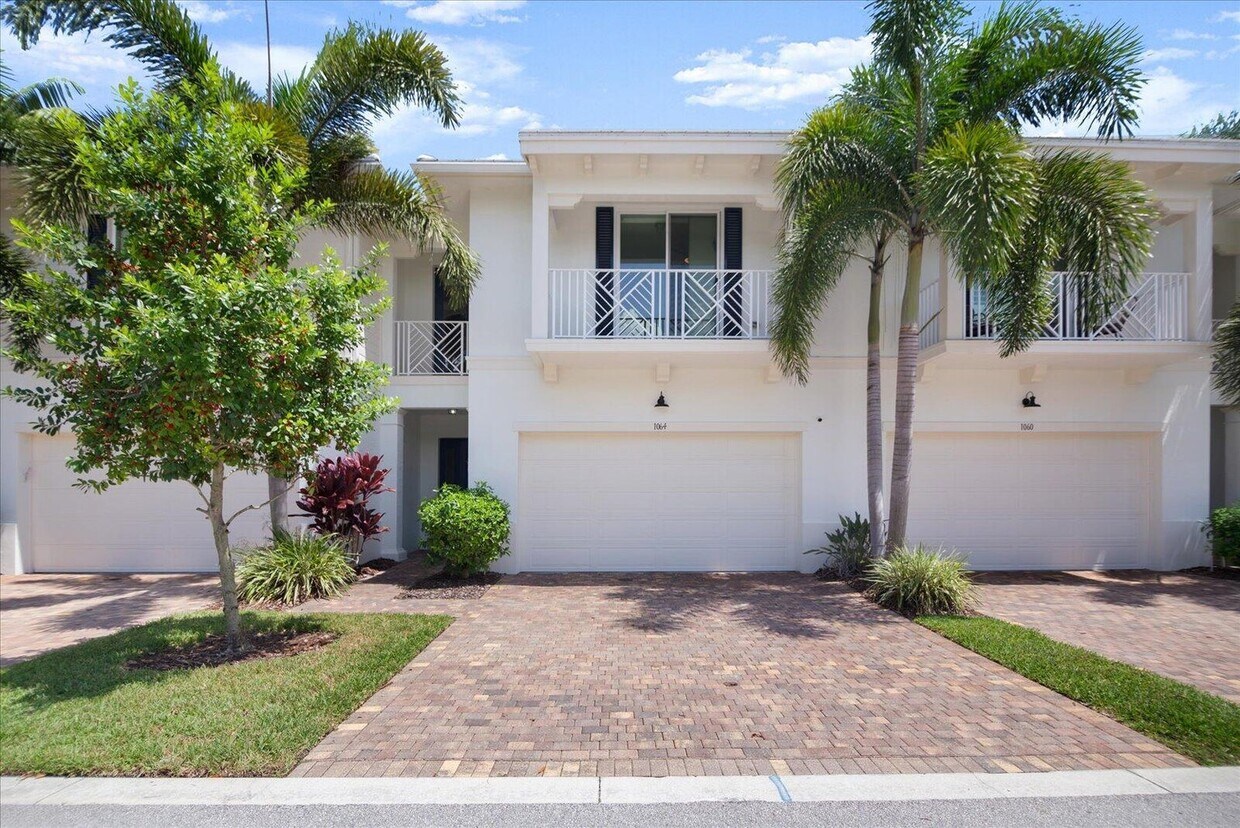 1064 Piccadilly St, Palm Beach Gardens, FL 33418 Townhome Rentals in