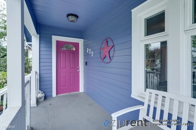 Building Photo - 3 br, 2 bath House - 211 K Street Southeas...