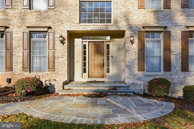 Foto del edificio - 18136 Hayloft Dr