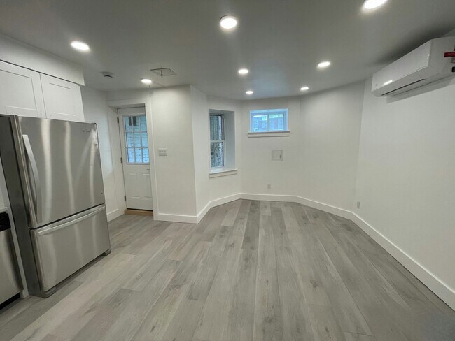Foto del edificio - 3025 11th St NW