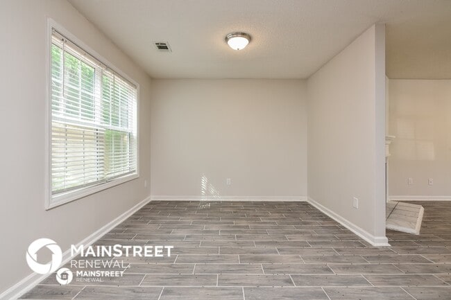 Building Photo - 6825 Mahonia Pl