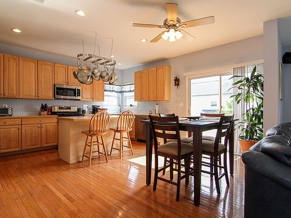 Building Photo - 8765 Hackney Dr