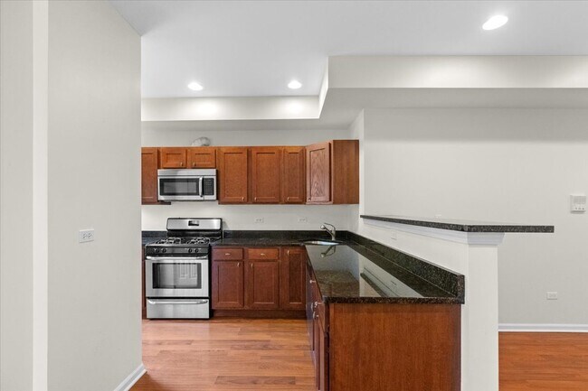 Foto del edificio - 7717 N Marshfield Ave