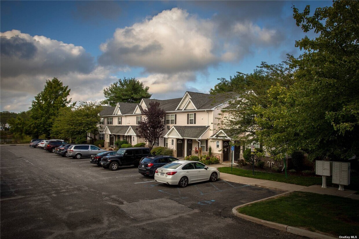 30 Victorian Ct Unit 319