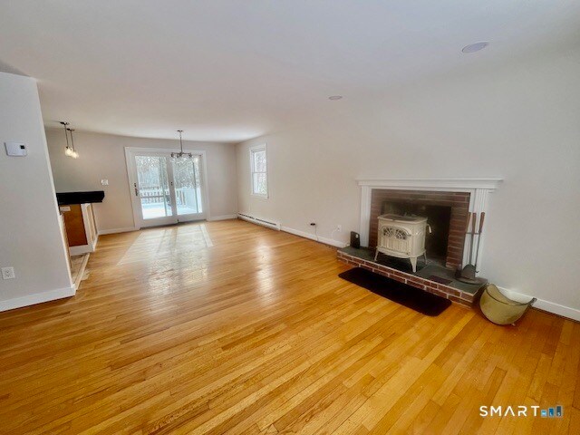 Foto del edificio - 32 Latimer Dr