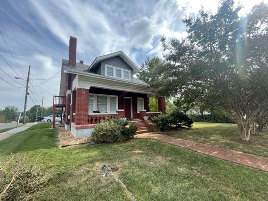 Photo - 4900 Fort Avenue