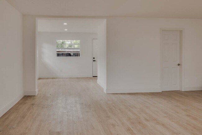 Foto del edificio - 1255 Pine St