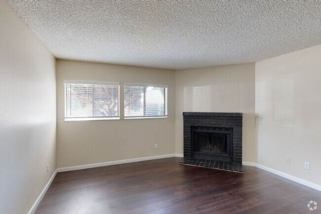 1BR, 1BA - 780SF - Alton Green