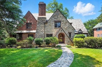 Building Photo - 276 Overlook Rd
