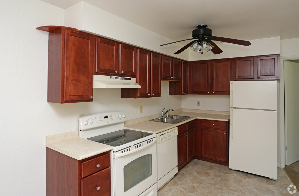 Country Gardens Apartments Apartments 110 Colleen Rd Troy, NY