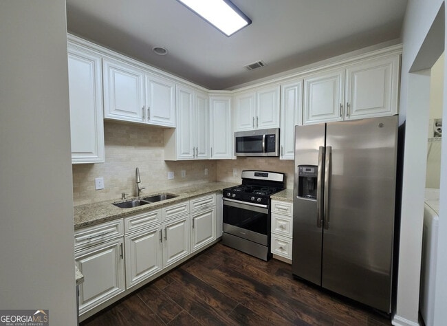 Foto del edificio - 1556 Settlers Walk Ct