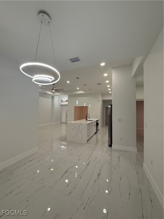 Foto del edificio - 2807 40th St W