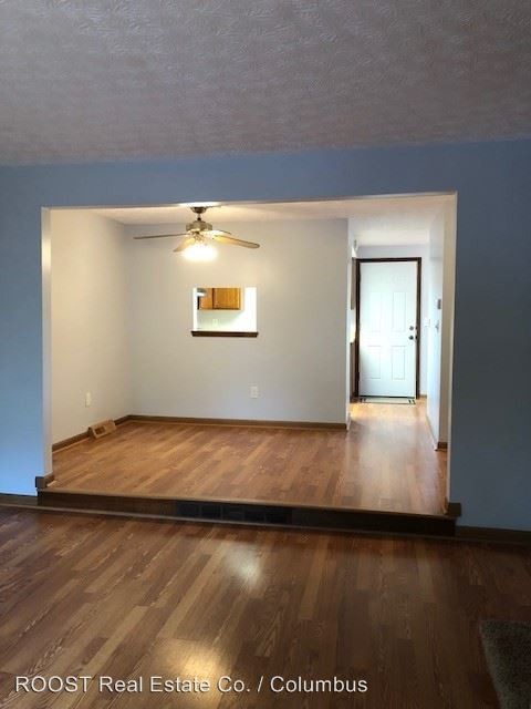 Building Photo - 2 br, 1.5 bath House - 3034 Blendon Wood Blvd