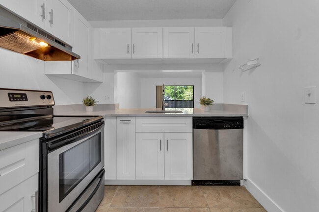 Building Photo - 1224 S Military Trail