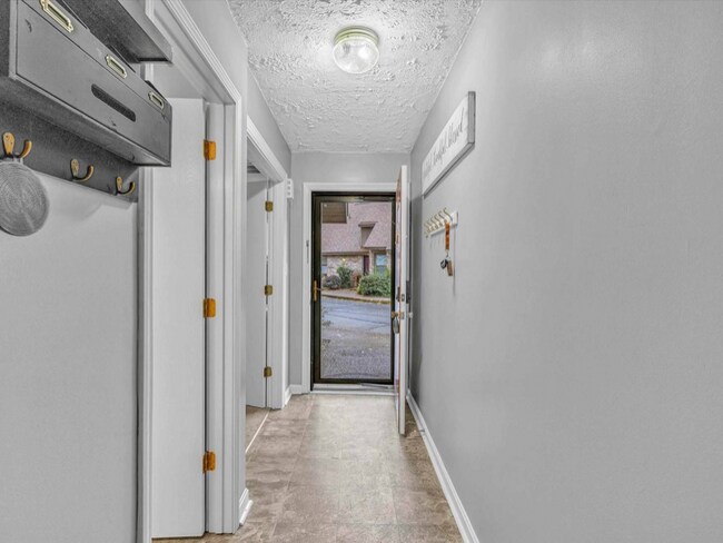 Foto del edificio - 4303 Loft Cove