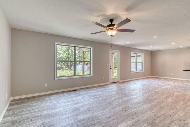 Foto del edificio - Brand New 3 Bedroom 2.5 Bathroom Springfie...