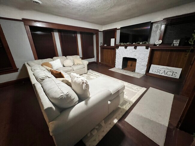 Living room - 2219 N Sherman Blvd