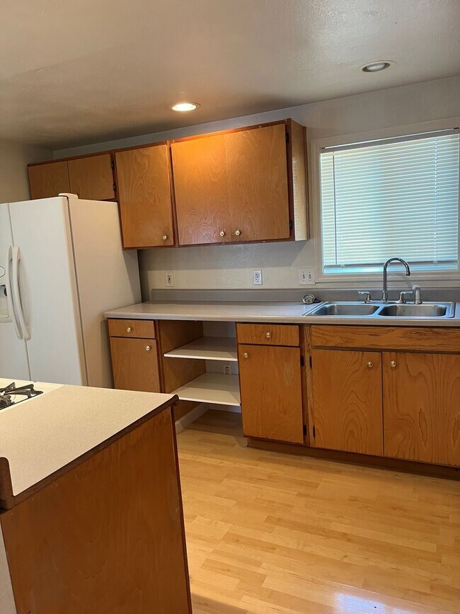 Foto del edificio - 2 Bedroom 1 bath in Suburbs