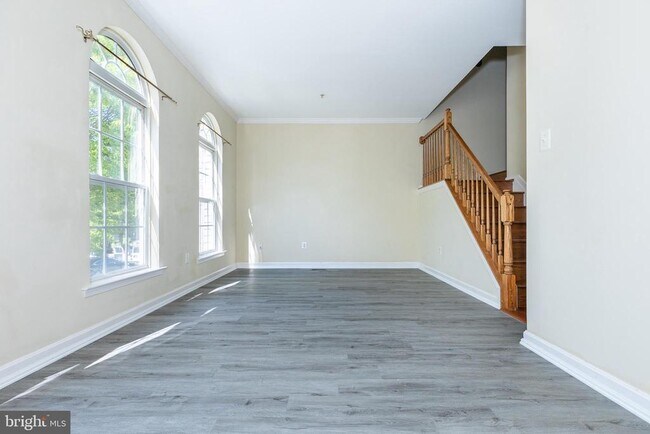 Building Photo - 8213 Brooktree St