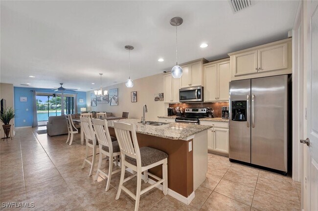 Foto del edificio - 14940 Edgewater Cir