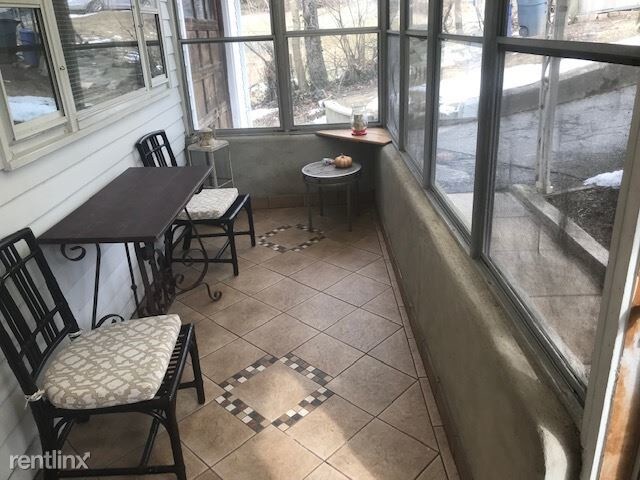 Foto del edificio - 3 br, 1 bath Apartment - 218 Gordon Ave