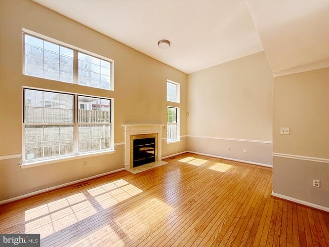 Building Photo - 8545 Harvest View Ct