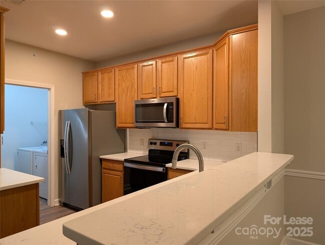 Foto del edificio - 16246 Redstone Mountain Ln