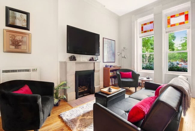 Foto del edificio - 219 W Eugenie St