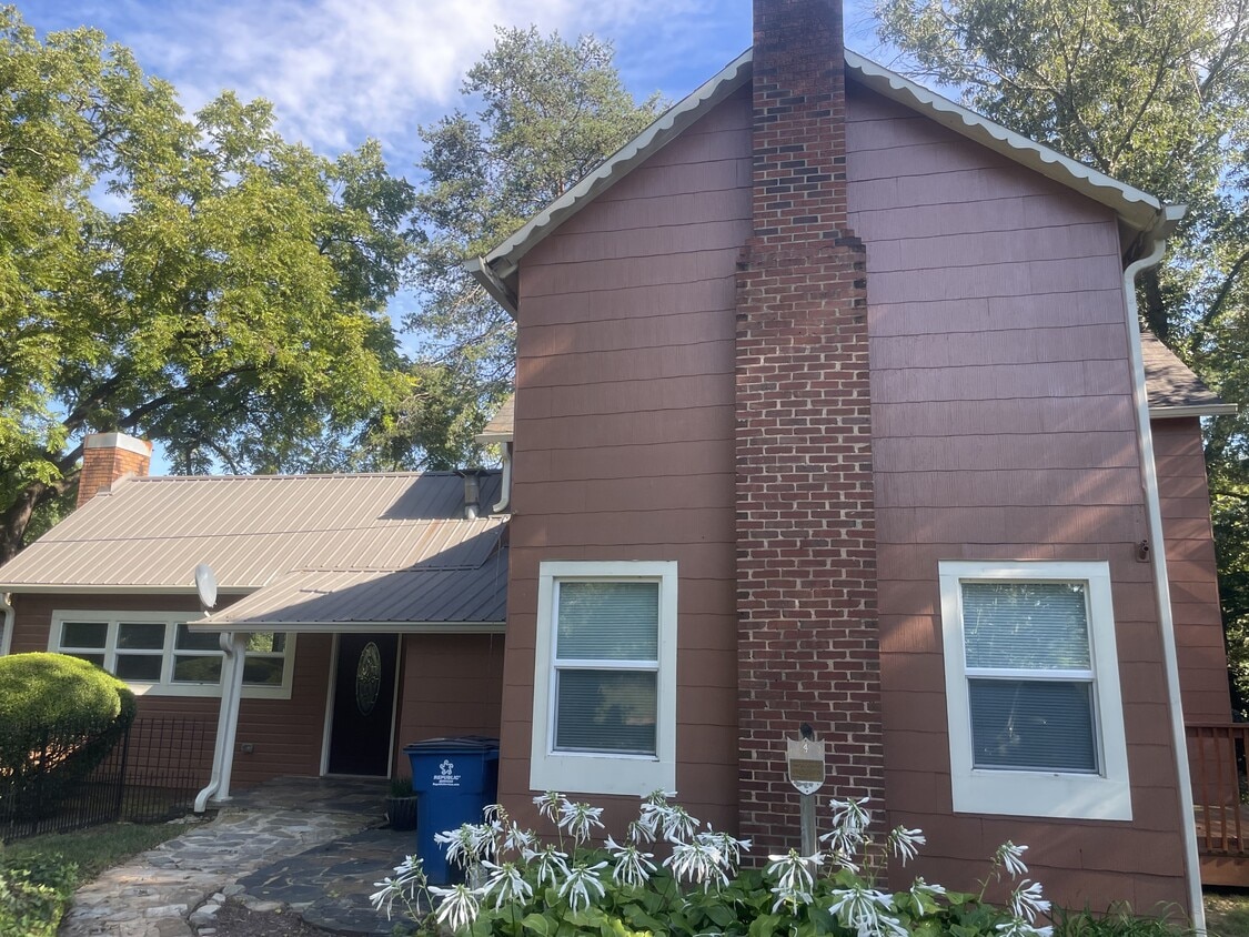 Photo - 101 Honeycutt Dr (Connelly Springs, NC)