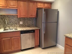 Building Photo - 4154 Inverrary Dr