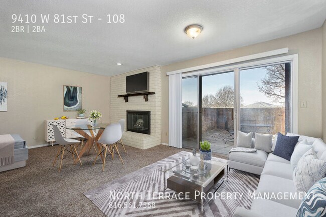 Building Photo - Beautiful 2BR in Overland Park