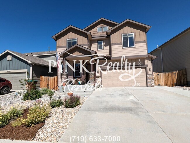 Building Photo - Beautiful 5 Bedroom Home with Fully Finish...