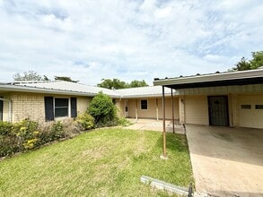 Building Photo - 5588 N Old Dallas Rd
