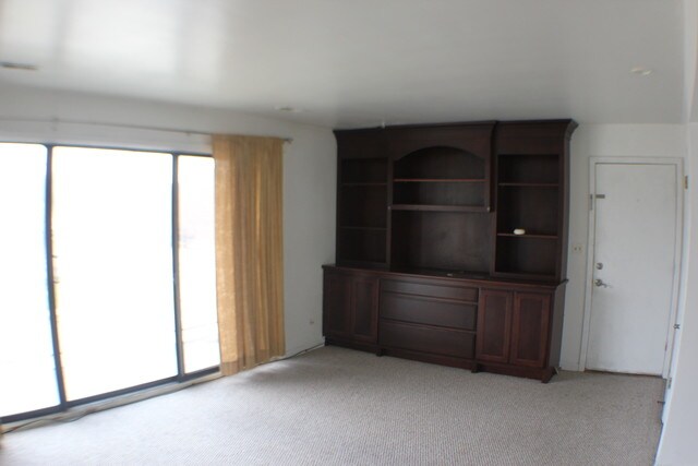 Foto del edificio - 16W771 56th St