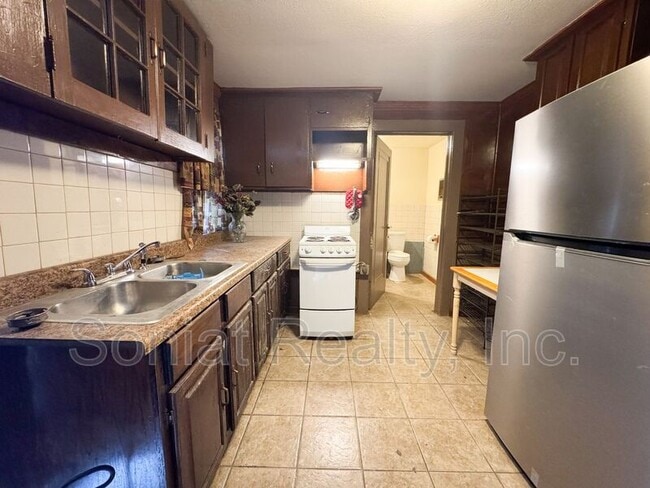 Foto del edificio - 1621 Crete St