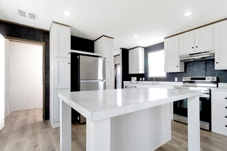 Building Photo - 750 Silent Valley Rd Building Photo - 750 Silent Valley Rd