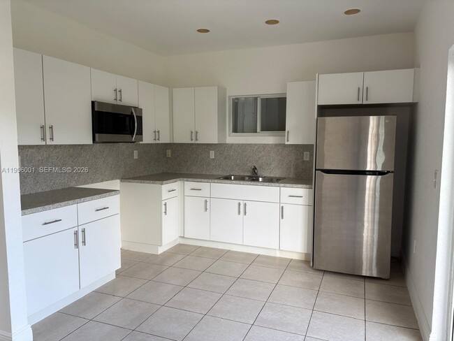Building Photo - 2916 NW 51st St