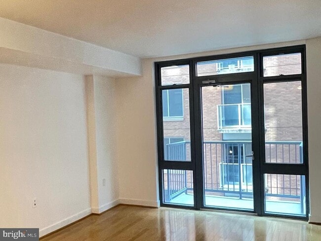 Building Photo - 1117 10th St NW