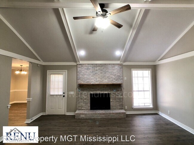 Building Photo - 3 br, 2 bath House - 9 Treeway Dr
