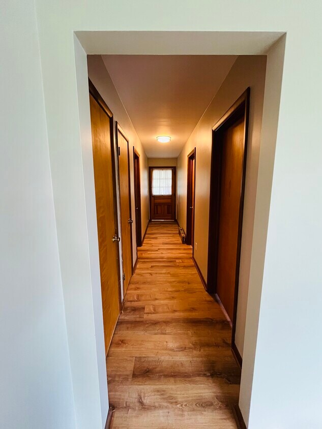 2 bedrooms, 1 bathroom, storage closets and basement - 2012 Willow Way Dr