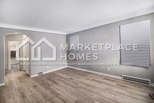 Foto del edificio - 15073 Strathmoor St