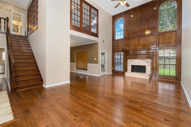 Foto del edificio - 1018 Meadowlark Ln